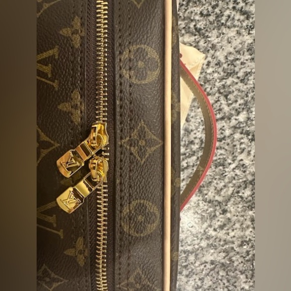 Vanity Cosmetic Case in Brown - Picture 4 of 5